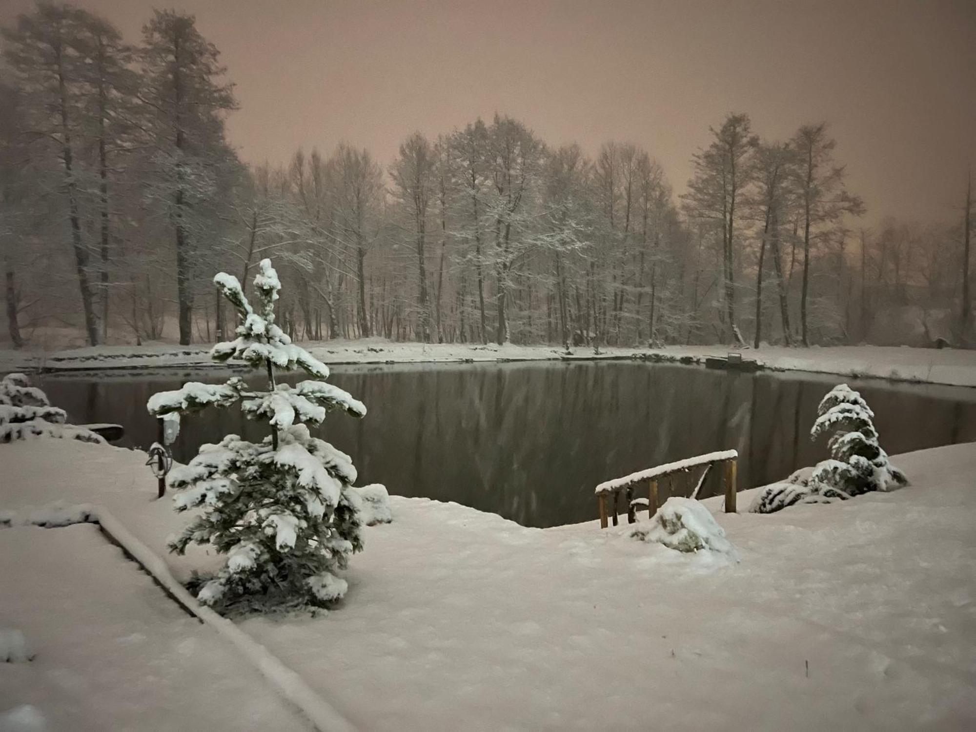 Pastravaria Zavoi Valea Danului Екстер'єр фото